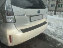 Накладка на задний бампер для Toyota Prius Alpha XW40 2011-2021